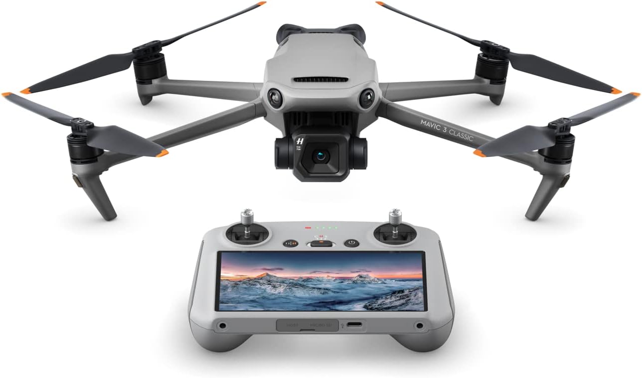 DJI Mavic 3 Classico (DJI RC) – Drone con fotocamera Hasselblad con CMOS da 4/3, video in 5.1K HD, autonomia di 46 min, trasmissione fino a 15 km - Scopri l'innovazione di alta qualità - a soli 1300€