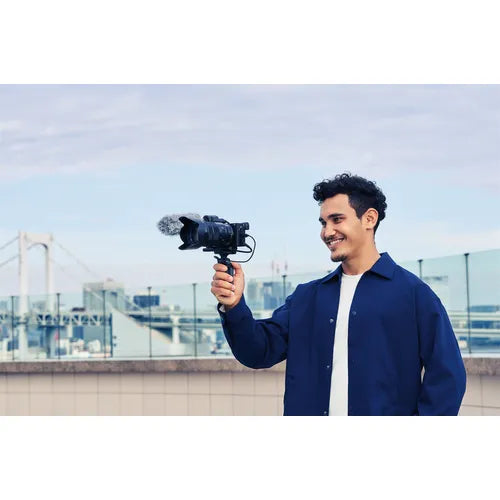 Sony ILCE-6400M - Alpha A6400 Kit con SEL18135 (Black) - Scopri l'innovazione di alta qualità - a soli 1215€