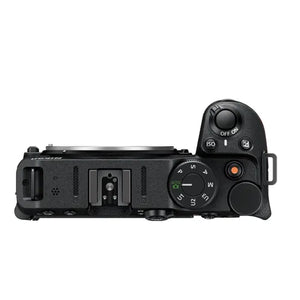 Nikon Z30 Kit con Nikkor Z DX 18-140mm f/3.5-6.3 VR - Scopri l'innovazione di alta qualità - a soli 1159€