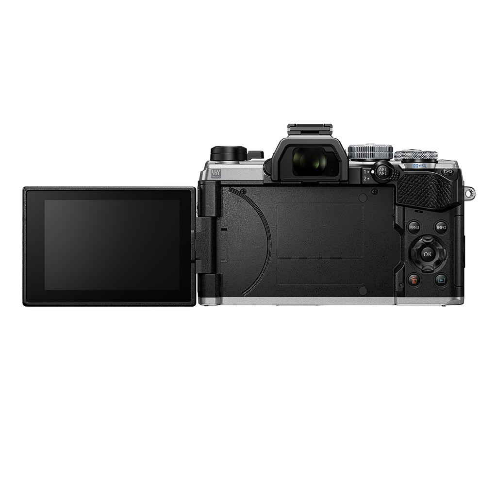 OM System OM-5 Kit con M.Zuiko Digital ED 14-150mm f/4.0-5.6 II (Silver) - Scopri l'innovazione di alta qualità - a soli 1332€