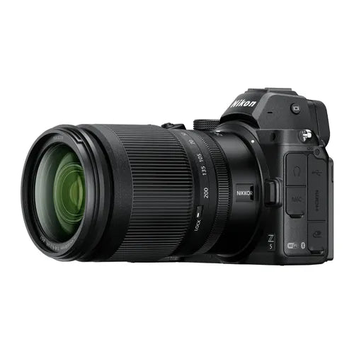 Nikon Z5 + NIKKOR Z 24-200mm f/4-6.3 VR - Scopri l'innovazione di alta qualità - a soli 1856€