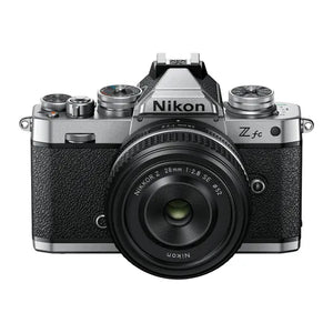 Nikon Z fc Kit con NIKKOR Z 28mm f/2.8 (SE) - Scopri l'innovazione di alta qualità - a soli 1129€