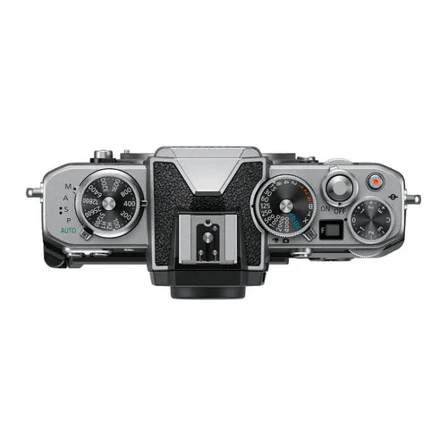 Nikon Z fc Kit con NIKKOR Z 28mm f/2.8 (SE) - Scopri l'innovazione di alta qualità - a soli 1129€