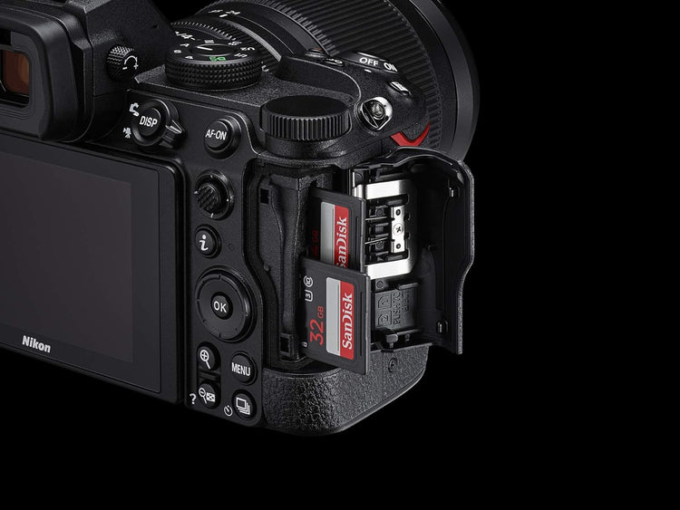 Nikon Kit fotocamera mirrorless Z5 + Z 24-50mm (AF ibrido a 273 punti, stabilizzazione ottica dell'immagine a 5 assi, film 4K - Scopri l'innovazione di alta qualità - a soli 1319€