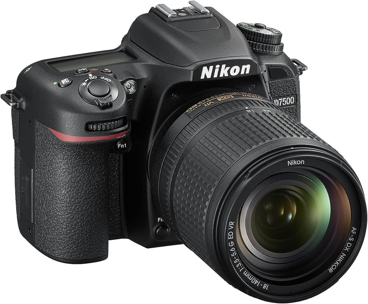 Nikon D7500 Fotocamera Reflex Digitale con Obiettivo AF-S DX NIKKOR 18–140mm f/3.5-5.6G ED VR, 20.9 Megapixel, Nero - Scopri l'innovazione di alta qualità - a soli 1051€