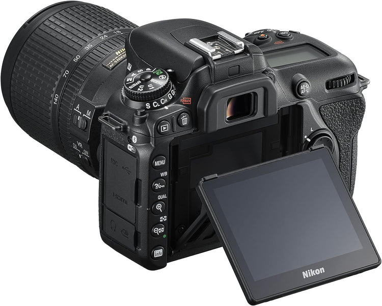 Nikon D7500 Fotocamera Reflex Digitale con Obiettivo AF-S DX NIKKOR 18–140mm f/3.5-5.6G ED VR, 20.9 Megapixel, Nero - Scopri l'innovazione di alta qualità - a soli 1051€